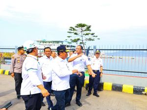 1,2 Juta Penumpang Bakal Lintasi Pelabuhan Ketapang Saat Nataru