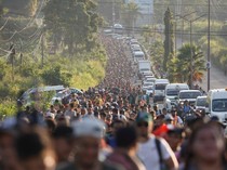 3.000 Migran Berbondong Jalan Kaki ke AS Jelang Penentuan Presiden