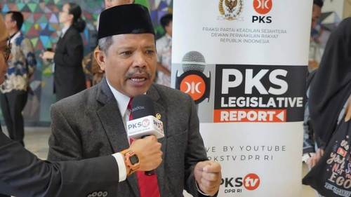 Anggota Komisi IV DPR RI Fraksi PKS asal Dapil NTB I Pulau Sumbawa Johan Rosihan. (Foto: Dok. Johan Rosihan)