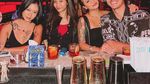 Romantis! Awkarin dan Kekasihnya Aby saat Dinner dan Hangout