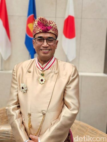 Budi Karya Sumadi di KBRI Tokyo usia menerima penghargaan dari pemerintah Jepang