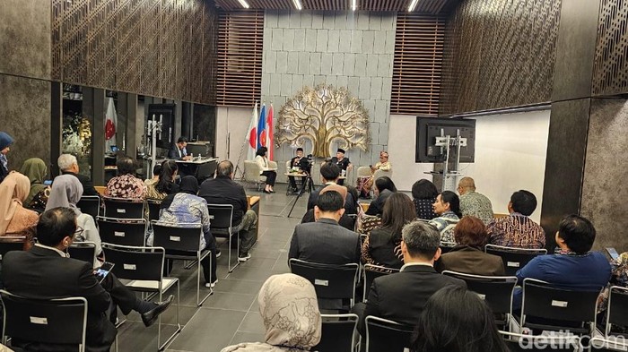 Dipo Alam di KBRI Tokyo