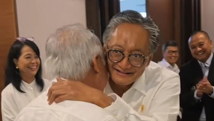 Menteri Pekerjaan Umum (PU) Dody Hanggodo bertemu dengan Kepala Otorita Ibu Kota Nusantara (OIKN) Basuki Hadimuljono.