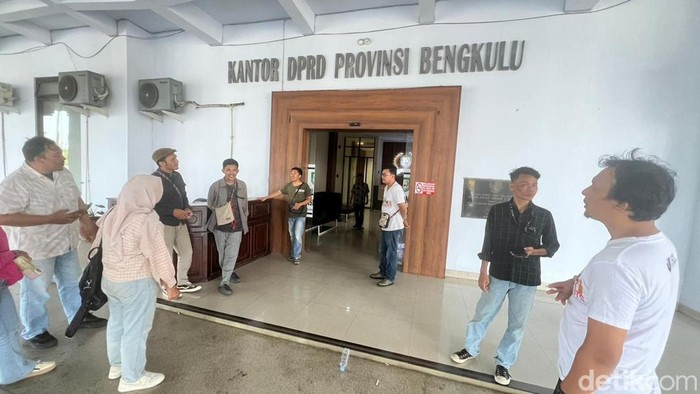 DPRD Provinsi Bengkulu.