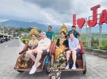 Rencana Prabowo Mau Bagi-bagi Becak Listrik buat Wisata Ramah Lingkungan