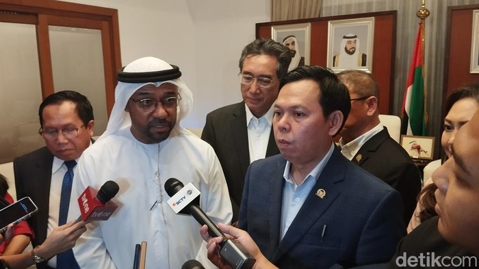 Ketua DPD RI Sultan Najamudin bertemu dengan Dubes Uni Emirat Arab (UAE) Abdulla Salem Al Dhaheri (Fawdi/detikcom)