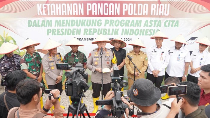 Kick off Ketahanan Pangan Polda Riau. (dok. Istimewa)