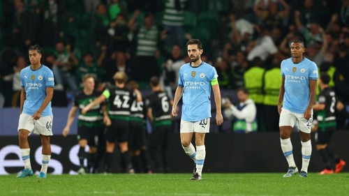 Soccer Football - Champions League - Sporting CP v Manchester City - Estadio Jose Alvalade, Lisbon, Portugal - November 5, 2024 Manchester Citys Bernardo Silva looks dejected after Sporting CPs Maximiliano Araujo scores their second goal Action Images via Reuters/Andrew Boyers     TPX IMAGES OF THE DAY