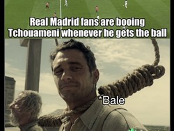 Pemain Madrid Aurélien Tchouaméni dicemooh fans timnya sendiri? Senasib kayak Gareth Bale dulu dong. Foto: dok. Internet/X (Twitter)