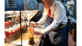 Pegawai McDonalds itu disebut akan kembali jadi presiden. Foto: X.com