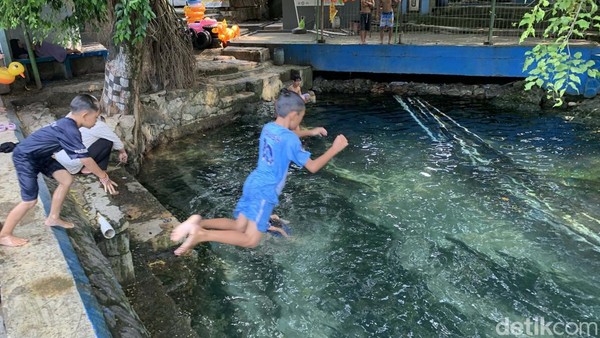 Menikmati Kesegaran Mata Air Sodong