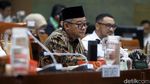 Momen 3 Menteri Rapat Perdana di Komisi X DPR