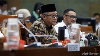 Hetifah meminta para menteri untuk memaparkan program prioritas ke depan. Hetifah berharap publik mengetahui kinerja tiga lembaga pecahan Kemendikbudristek ini secara mendalam.