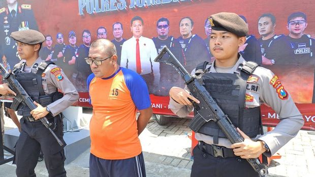 pembalakan liar di jombang