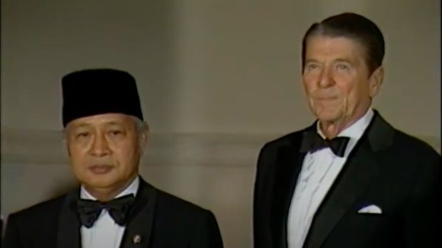 Presiden RI Soeharto bersama Ronald Reagan. (Tangkapan Layar Youtube/Reagan Library)