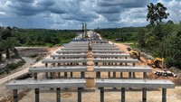 Jalan tol ini direncanakan akan menghubungkan Provinsi Jambi dengan Provinsi Sumatera Selatan. Sebelumnya, jalan tol Seksi 3 Bayung Lencir-Tempino sepanjang 34 km telah diresmikan dan beroperasi tanpa tarif.