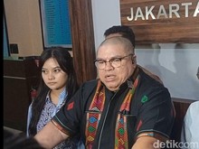Razman Serahkan Enam Bukti Video dan Dua Akun Milik Nikita Mirzani
