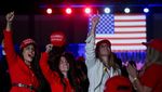 Sorak Sorai Pendukung Rayakan Kemenangan Trump