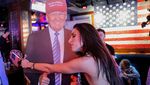 Sorak Sorai Pendukung Rayakan Kemenangan Trump