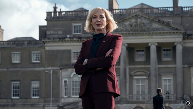Cuplikan adegan dalam serial The Diplomat.
