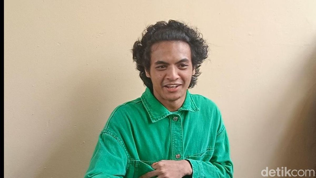 Keluarga Terus Beri Dukungan ke Vadel Badjideh yang Jalani Proses Hukum
