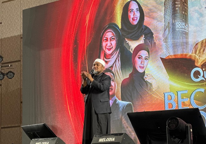 Menggandeng CT ARSA, Shafira Tour and Travel dan Cinta Quran Foundation sukses menggelar acara Amazing Quran di The Westin Surabaya pada hari Ahad (3/11/2024) lalu.