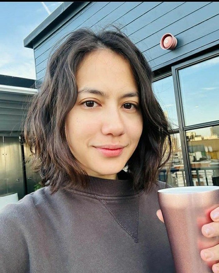 Bare Face Artis