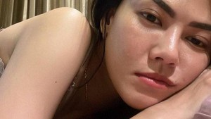 Nita Gunawan masih ngantuk nih, pamer bare face di media sosial. Foto: Instagram