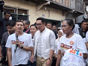 Warga Rawa Buaya Jakbar Curhat Sering Kebanjiran, RK Janji Keruk Sungai