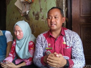 Kata Camat Losarang soal Warga Dekat Rumah Nina yang Tak Dapat BPJS