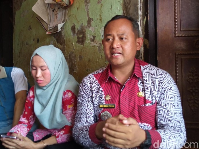 Camat Losarang, Boy Billy Prima