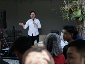 Emil Dardak Jaga Fisik Jelang Debat Pamungkas