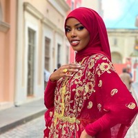 Dikutip dari Grazia, Khadija menjadi influencer, model kecantikan dan seorang wanita yang bangga dengan keterampilan tata riasnya. Foto: Dok. Instagram @khadija.omarr