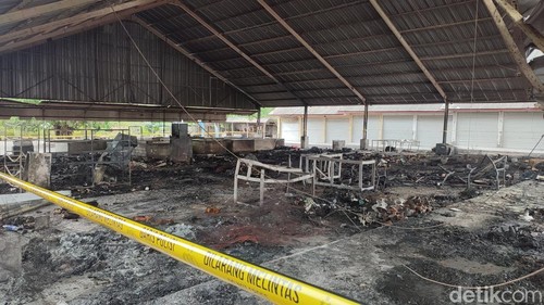 Sisa kebakaran Pasar Sri Bantas, Tabanan. (Ahmad Firizqi Irwan/detikBali)