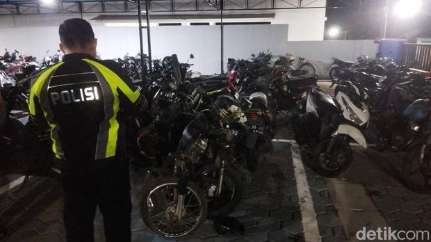 Motor yang terlibat kecelakaan di Jalan Delanggu-Polanharjo diamankan di Unit Gakkum Sat Lantas Polres Klaten, Kamis (7/11/2024).