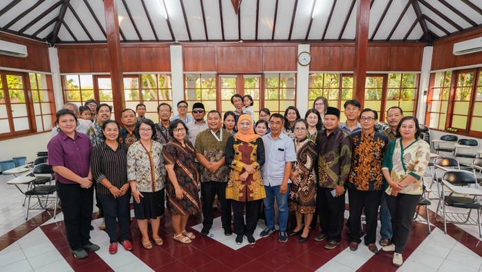 Khofifah bertemu tokoh agama GKJW di Balewiyata Malang