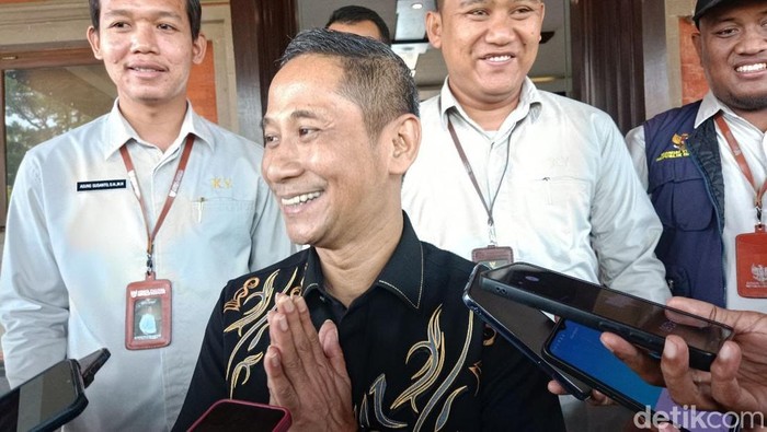 Ketua Bidang Hubungan Antar Lembaga dan Layanan Informasi Komisi Yudisial Mukti Fajar Nur Dewata di Kejaksaan Tinggi (Kejati) Bali, Kamis (7/11/2024). (Aryo Mahendro/detikBali).