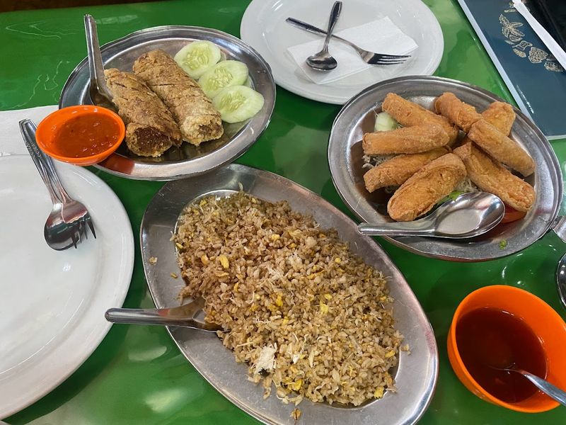 Legendaris! 5 Restoran Chinese Food Ini Puluhan Tahun Manjakan Keluarga