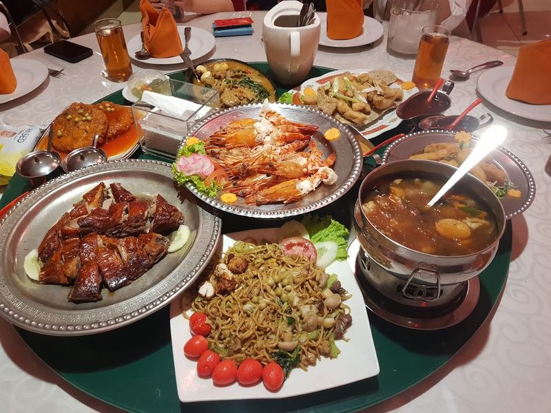 Legendaris! 5 Restoran Chinese Food Ini Puluhan Tahun Manjakan Keluarga