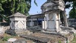 Menengok Makam Peneleh Surabaya