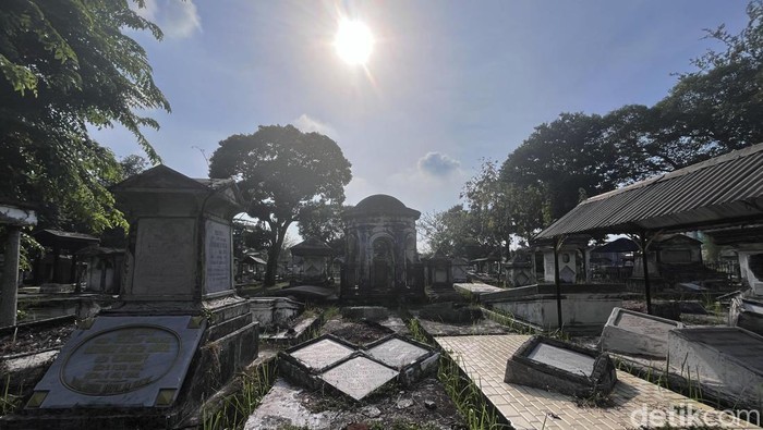 Makam Peneleh Surabaya