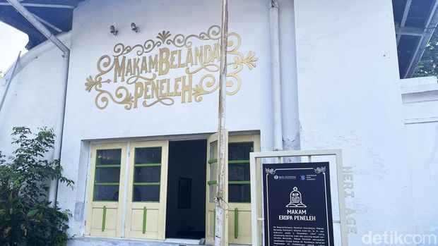 Makam Peneleh Surabaya