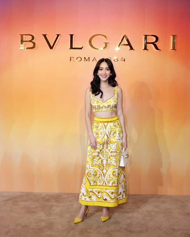 Min Pechaya dan dua selebriti Thailand lain terlibat dalam kasus penipuan terbesar di Thailand setelah mempromosikan iCon Group, sebuah perusahaan yang dituduh menjalankan skema piramida atau bisa disebut penipuan MLM. Foto: Instagram Min Pechaya