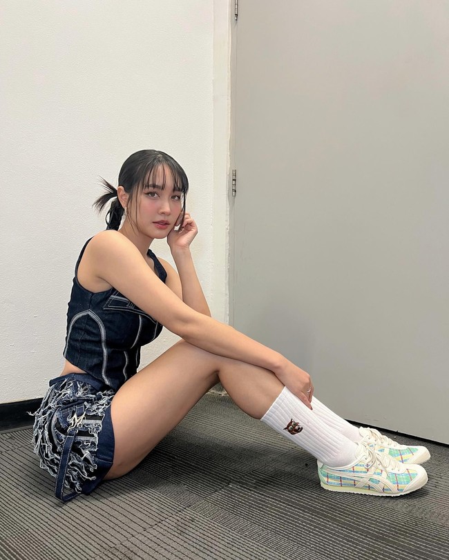 Sebelumnya Min telah mengadakan konferensi pers di mana ia mengaku memang bergabung dengan ICon Group setahun lalu. Ia meminta maaf atas keterlibatannya karena awalnya percaya bahwa perusahaan itu punya reputasi baik. Min juga menyebut sudah putus hubungan kerja dengan mereka. Foto: Instagram Min Pechaya