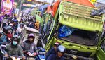 Penampakan Truk Tanah yang Dirusak Warga Tangerang Usai Tabrak Bocah