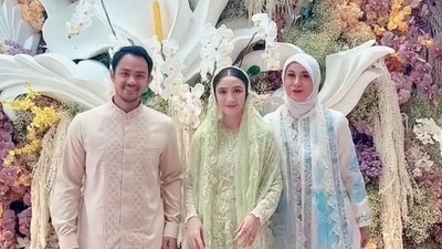 8 Foto Pengajian & Siraman Febby Rastanty Jelang Pernikahan, Anggun Memukau
