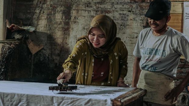 Potret Proses Produksi Batik Dama Kara