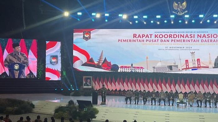 Presiden Prabowo Subianto saat memberikan arahan di Rakornas Pemerintah Pusat-Daerah di Sentul, Bogor (Eva/detikcom)