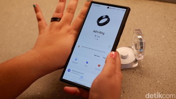 Galaxy Ring bisa terhubung dengan HP Android. Foto: Adi Fida Rahman/detikINET