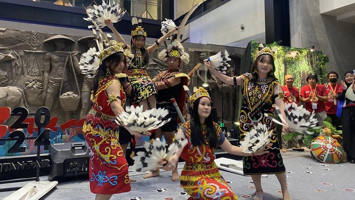 Seni Tato Suku Dayak Iban
